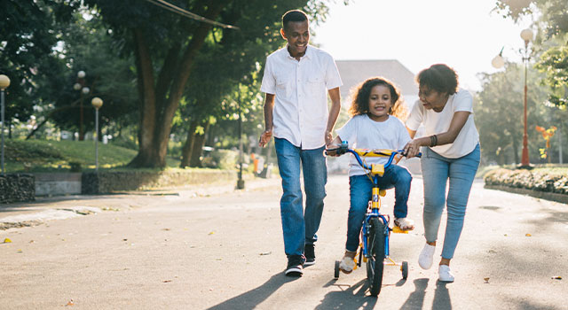 child outdoor 640.jpg