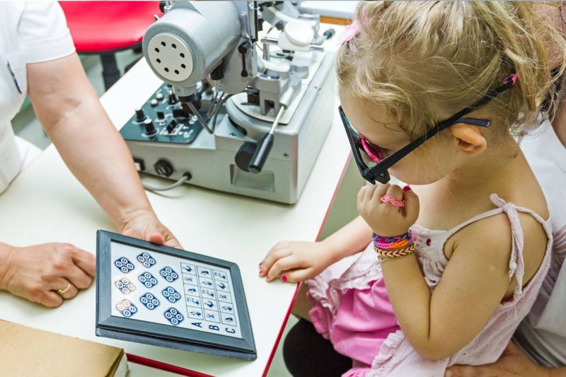Female Child Eye Exam 1280x853
